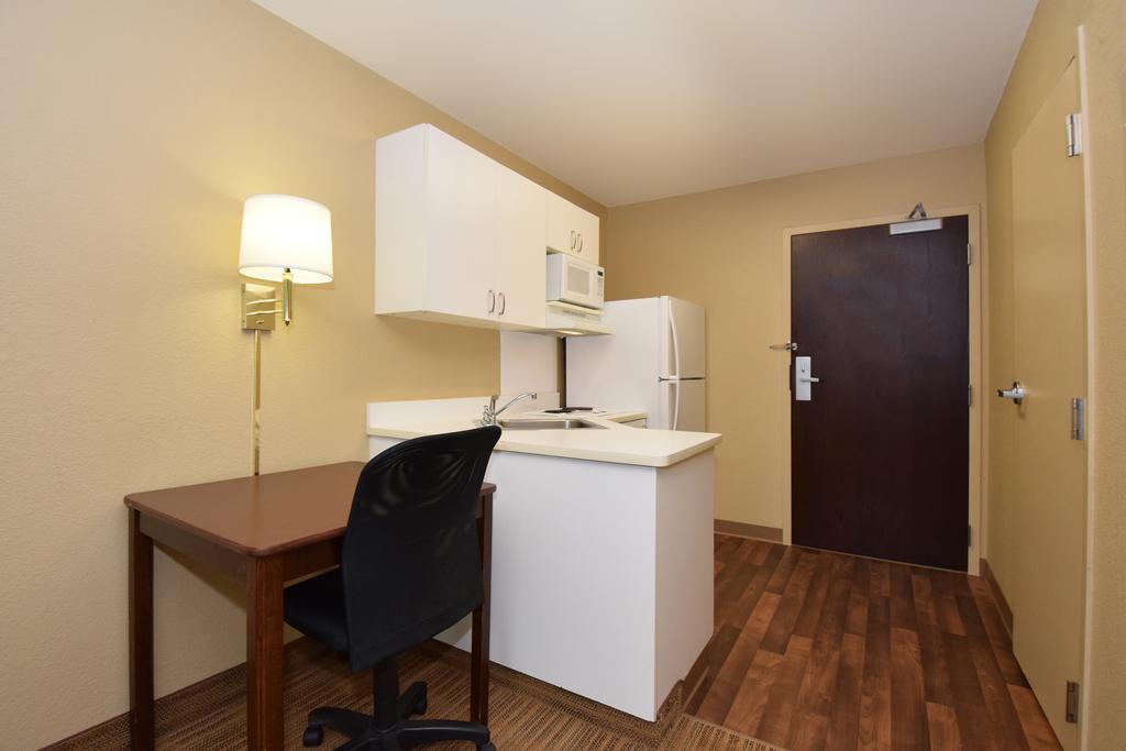 Extended Stay America Suites - Providence - Warwick Exterior photo
